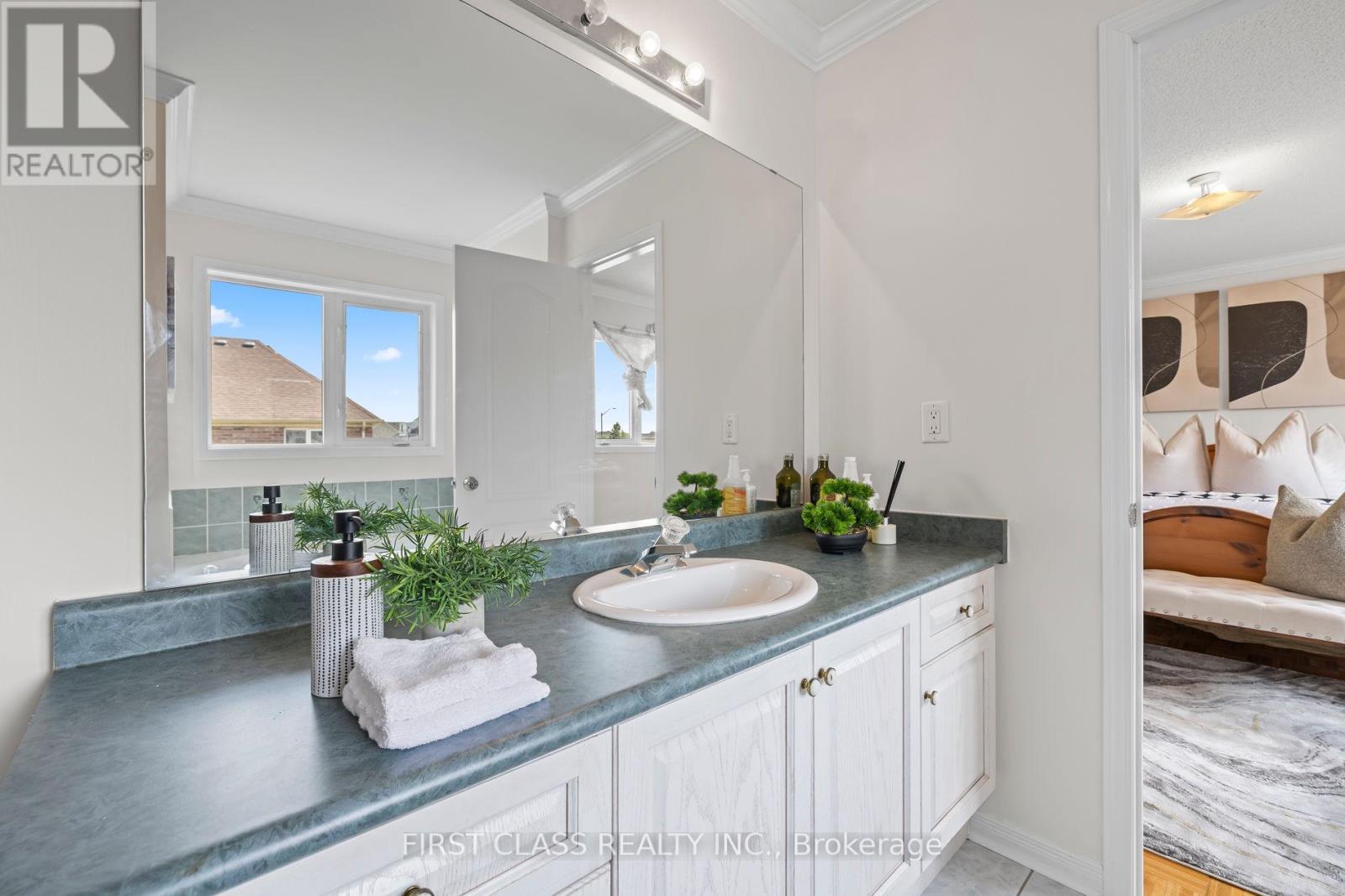 3181 Bentley Drive W, Mississauga, Ontario  L5M 6V8 - Photo 33 - W13448848