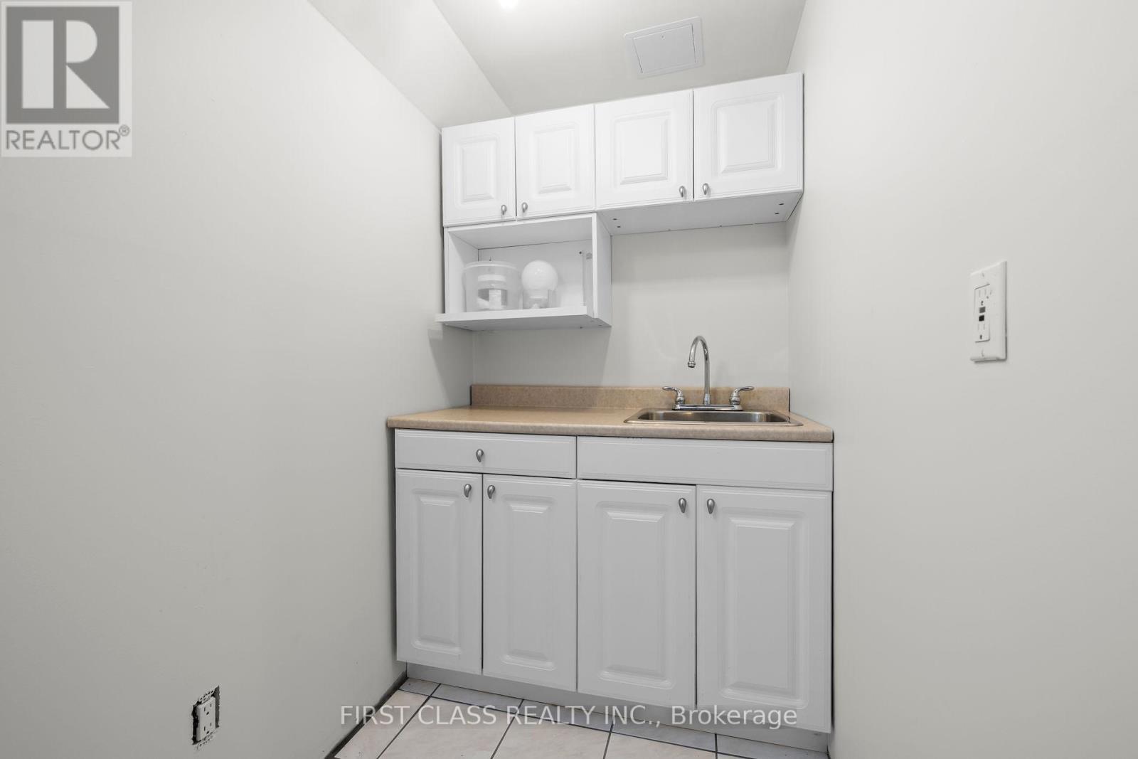 3181 Bentley Drive W, Mississauga, Ontario  L5M 6V8 - Photo 38 - W13448848