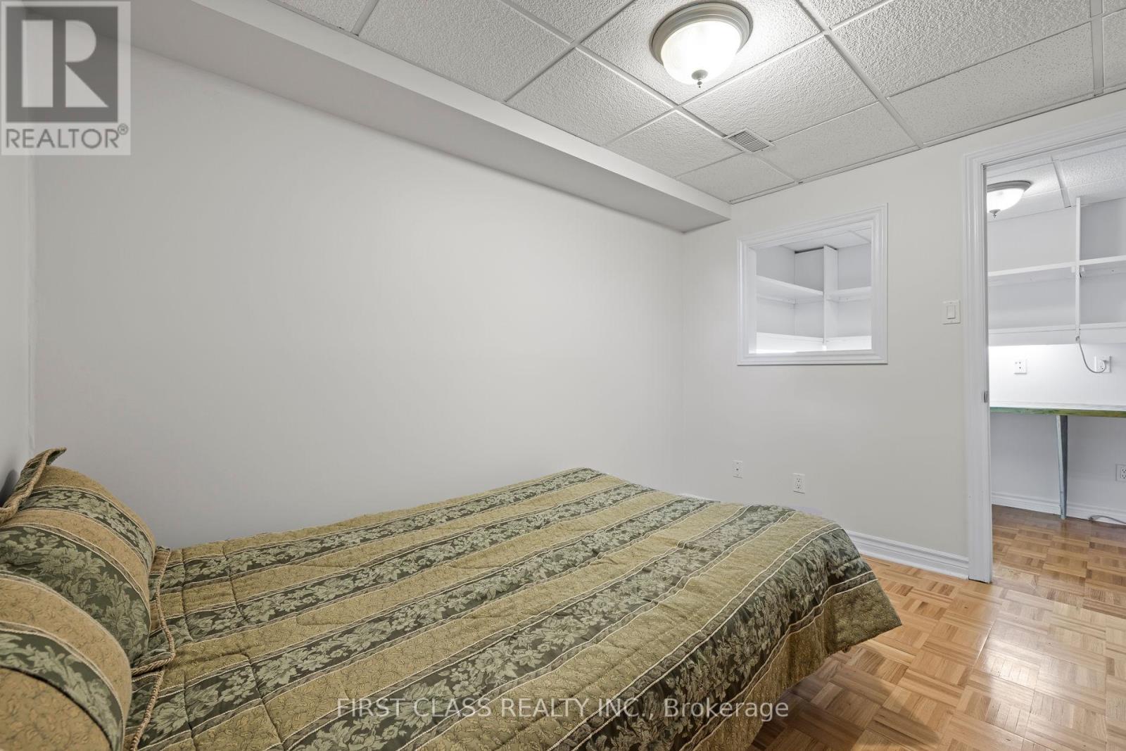 3181 Bentley Drive W, Mississauga, Ontario  L5M 6V8 - Photo 41 - W13448848
