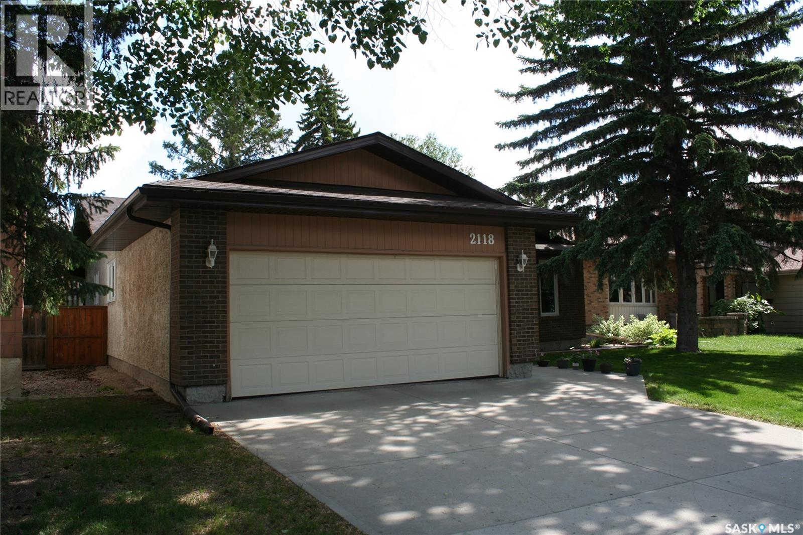 2118 Elderkin Drive E, Regina, Saskatchewan  S4V 1N7 - Photo 2 - SK039479