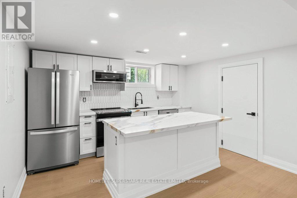 LOWER - 855 GARTH STREET, Hamilton, Ontario