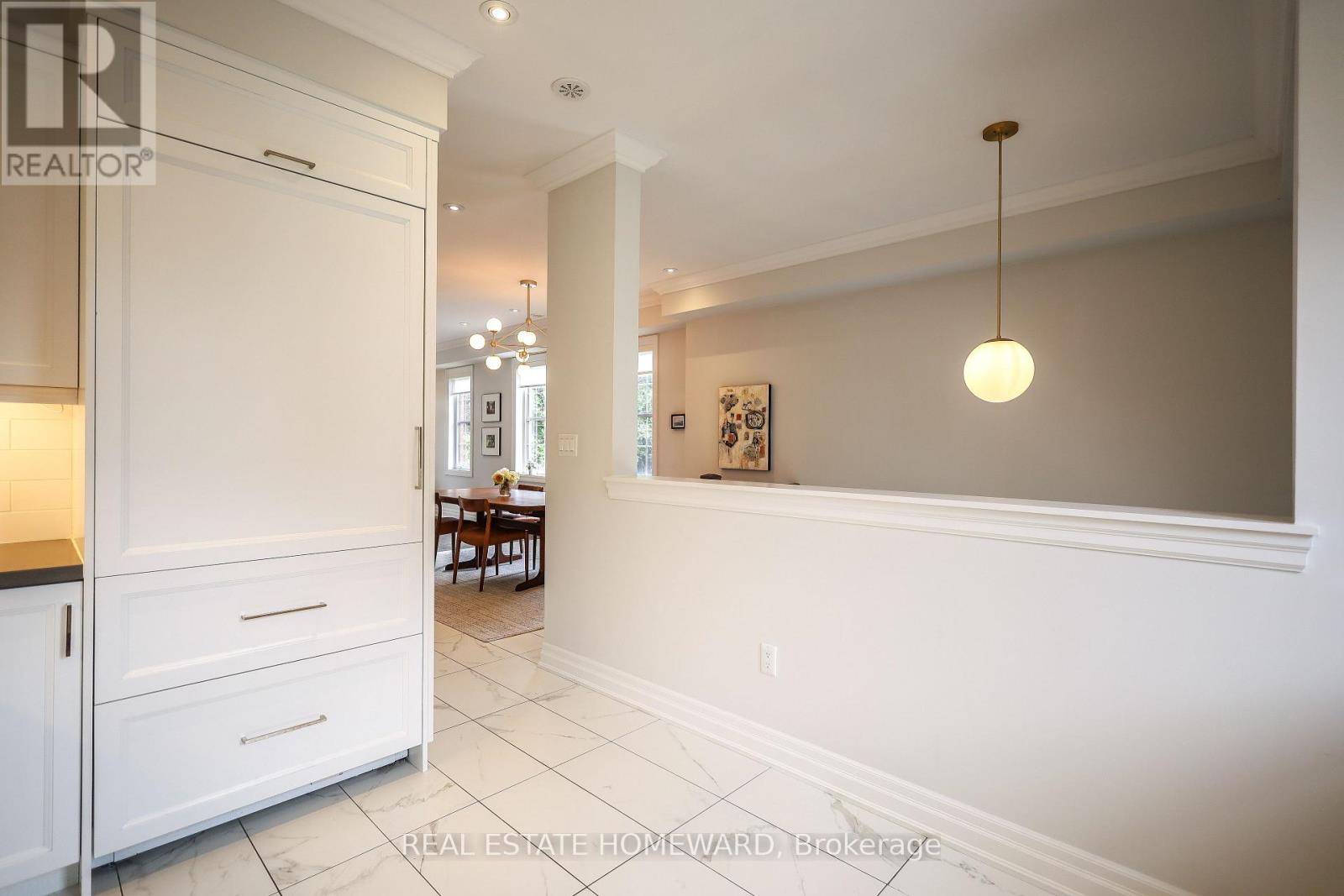 1 Saint Julien Court, Vaughan, Ontario  L6A 5B2 - Photo 12 - N13446000