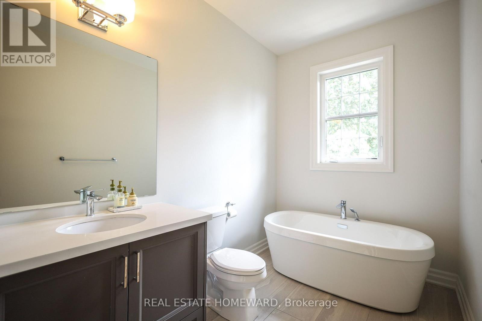 1 Saint Julien Court, Vaughan, Ontario  L6A 5B2 - Photo 19 - N13446000