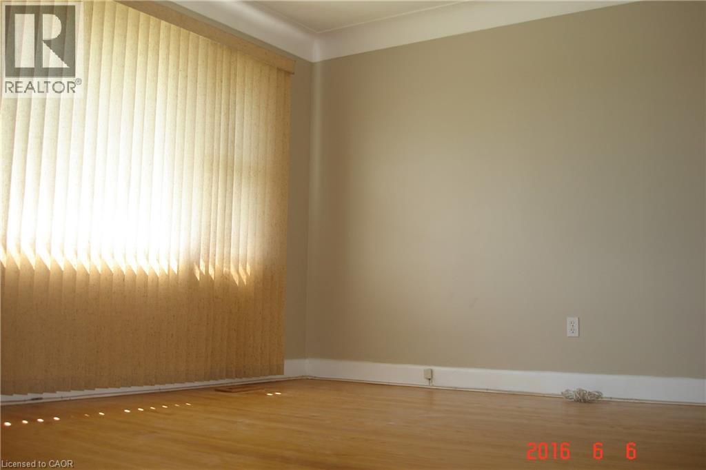 742 Garth Street, Hamilton, Ontario  L9C 4K3 - Photo 7 - 40840157