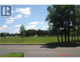 742 GARTH Street, Hamilton, Ontario