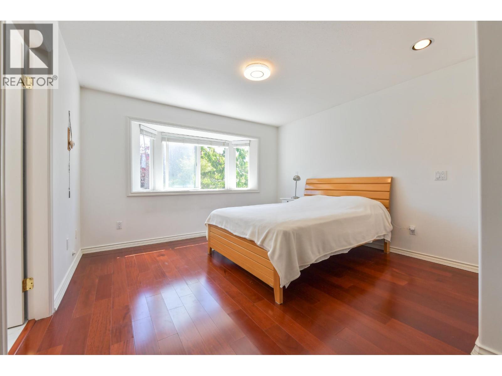 9760 Gilhurst Crescent, Richmond, British Columbia  V7A 1P2 - Photo 31 - R3136160