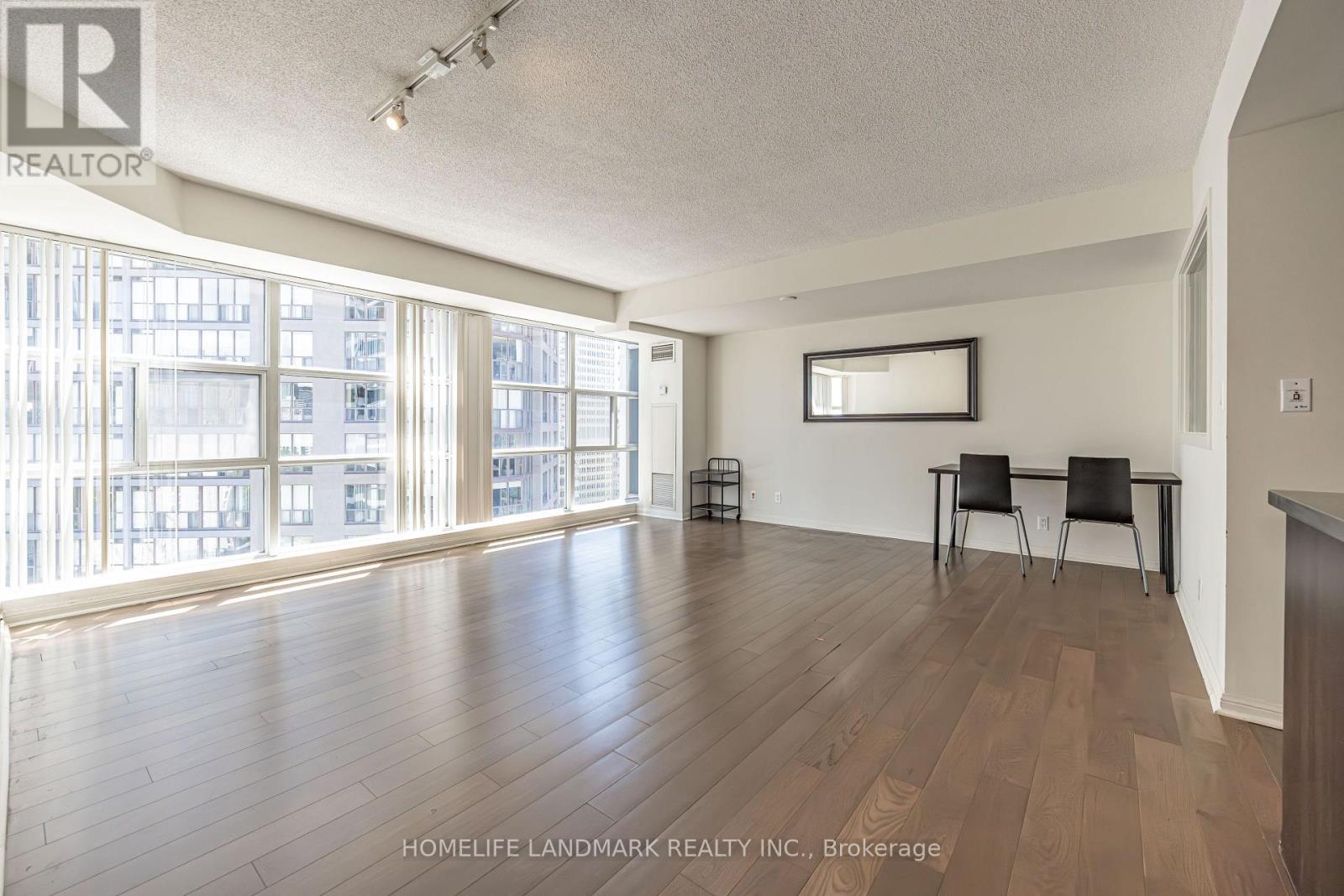 1802 - 11 St Joseph Street, Toronto, Ontario  M4Y 3G4 - Photo 5 - C13448924