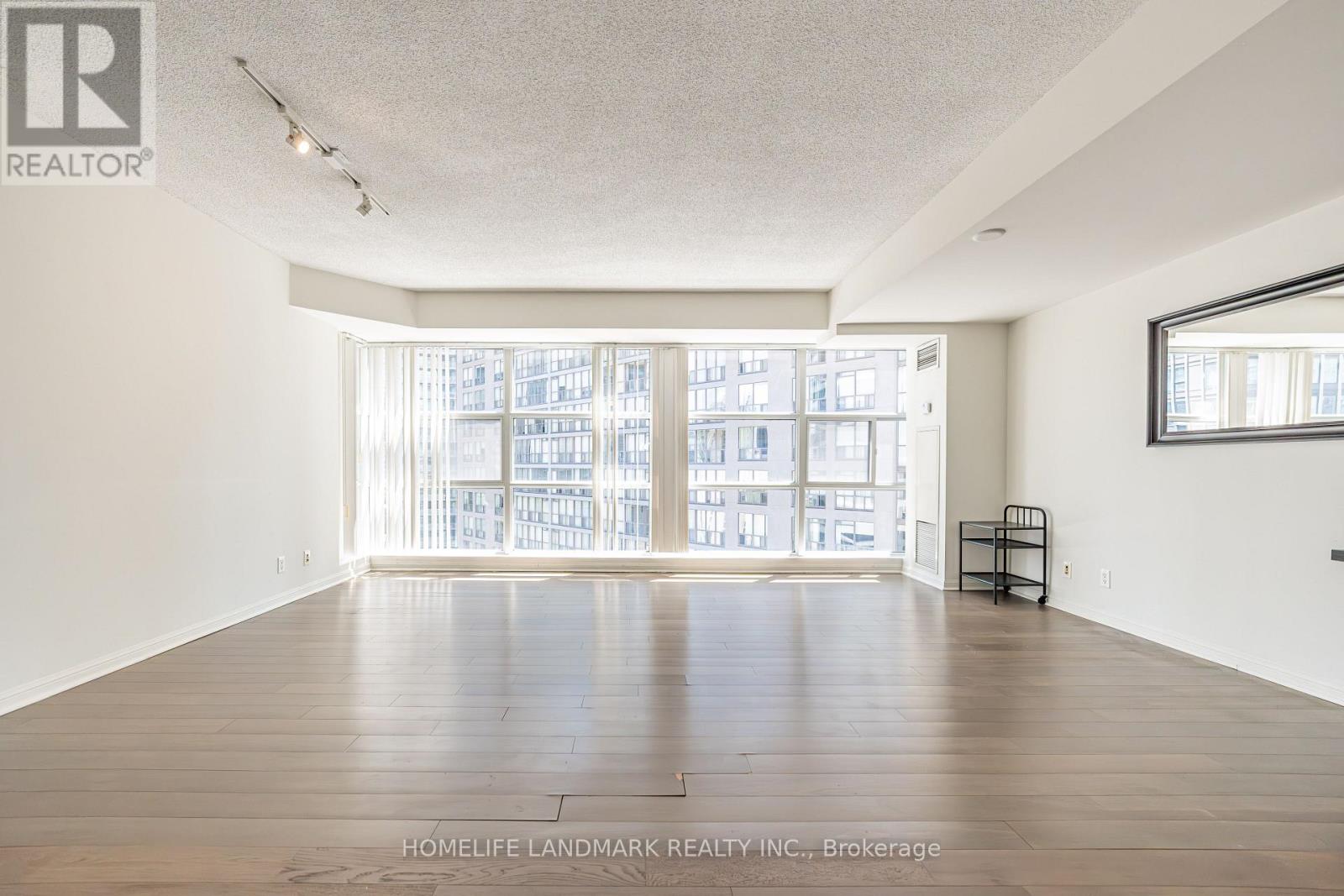 1802 - 11 St Joseph Street, Toronto, Ontario  M4Y 3G4 - Photo 6 - C13448924