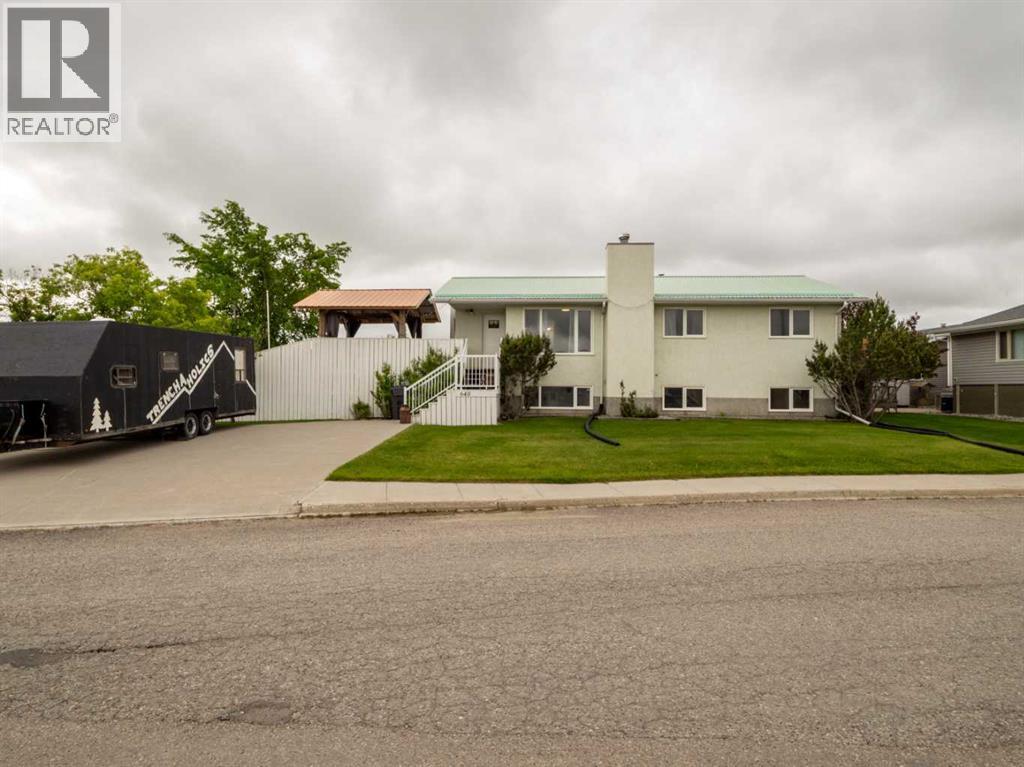 640 Tumbleweed Avenue, pincher creek, Alberta