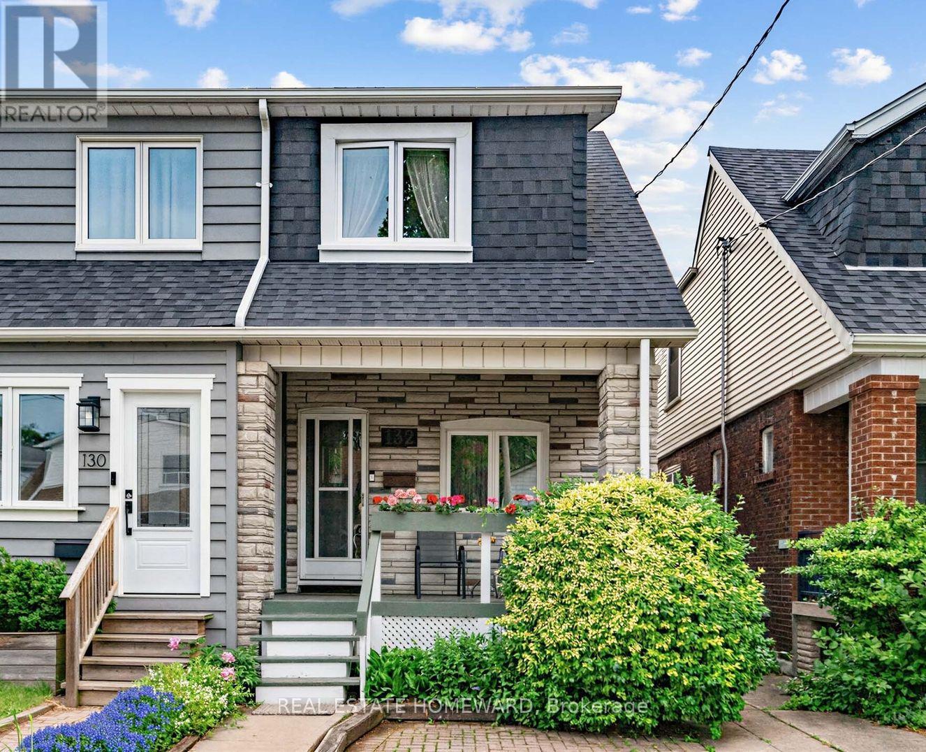 132 WOODMOUNT AVENUE, Toronto, Ontario
