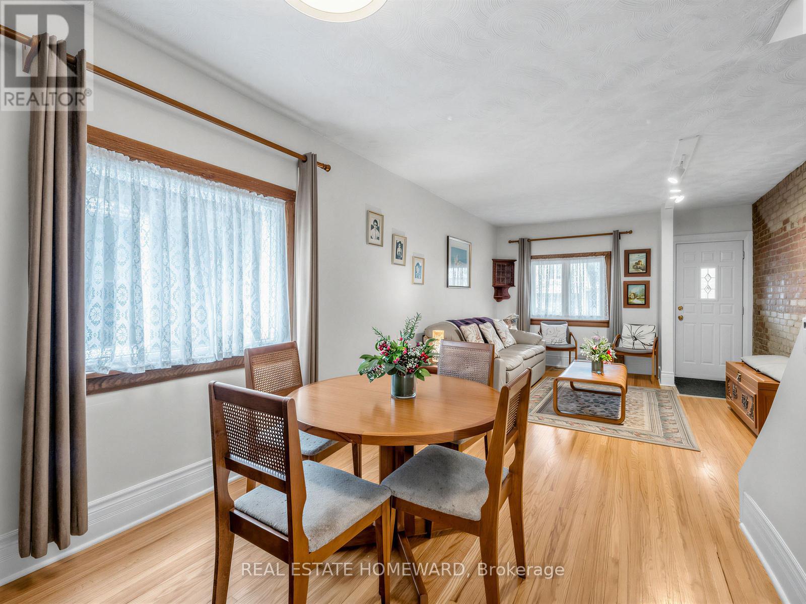 132 Woodmount Avenue, Toronto, Ontario  M4C 3Y8 - Photo 12 - E13448902