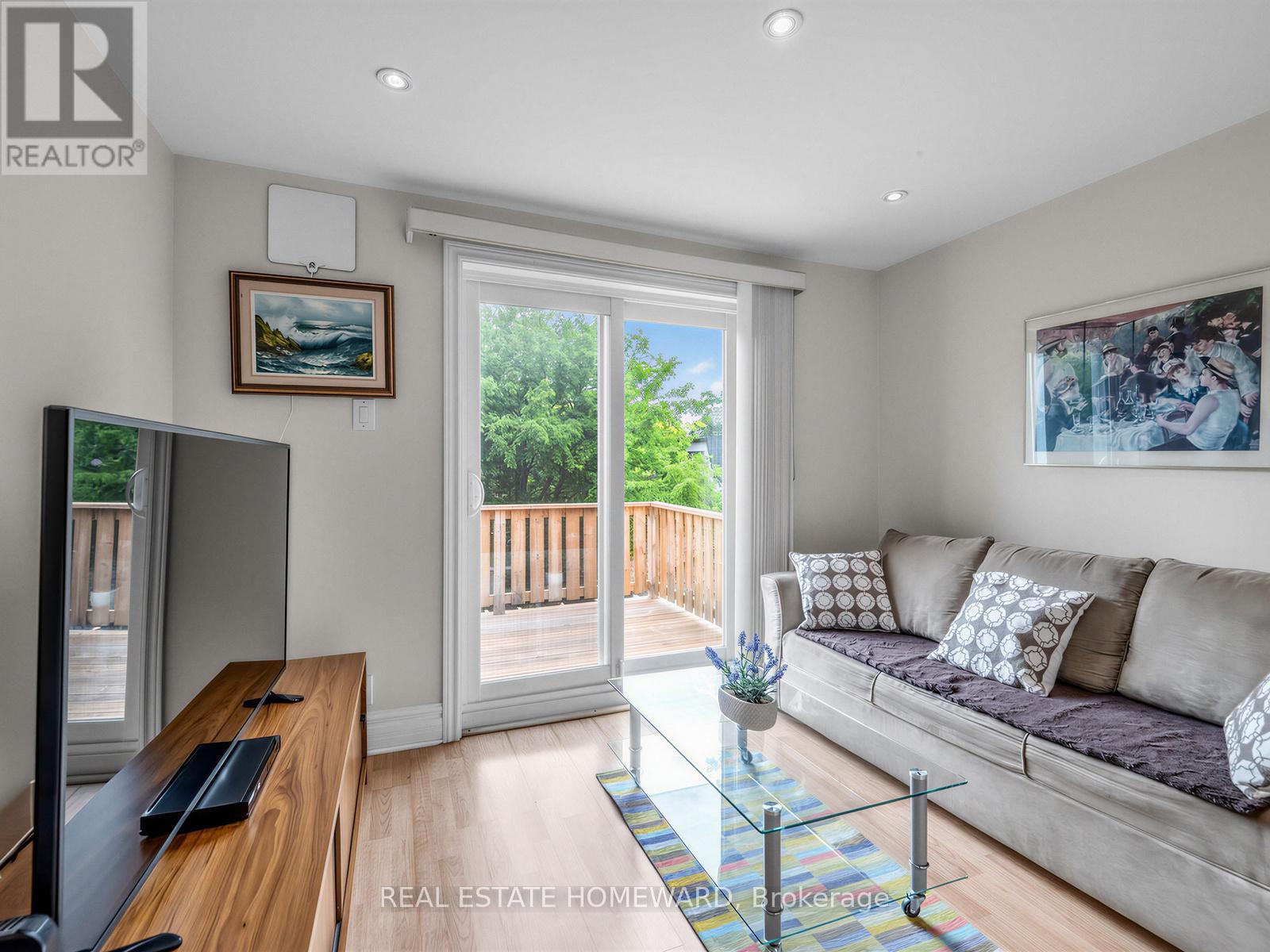 132 Woodmount Avenue, Toronto, Ontario  M4C 3Y8 - Photo 17 - E13448902