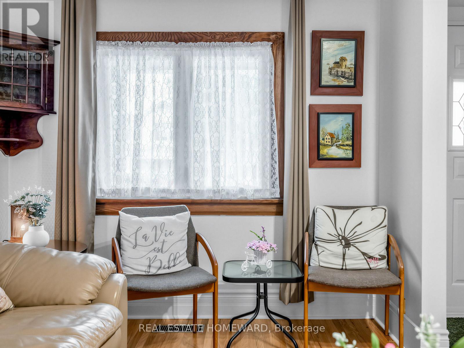 132 Woodmount Avenue, Toronto, Ontario  M4C 3Y8 - Photo 9 - E13448902