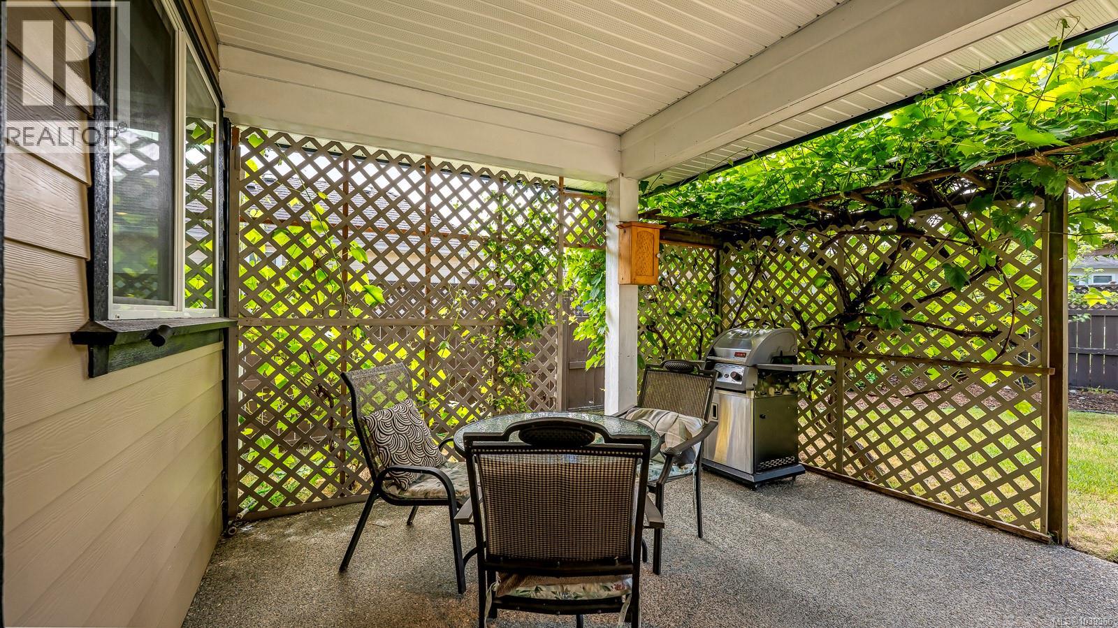 3157 Owen Pl, Campbell River, British Columbia  V9H 0B4 - Photo 2 - 1039966