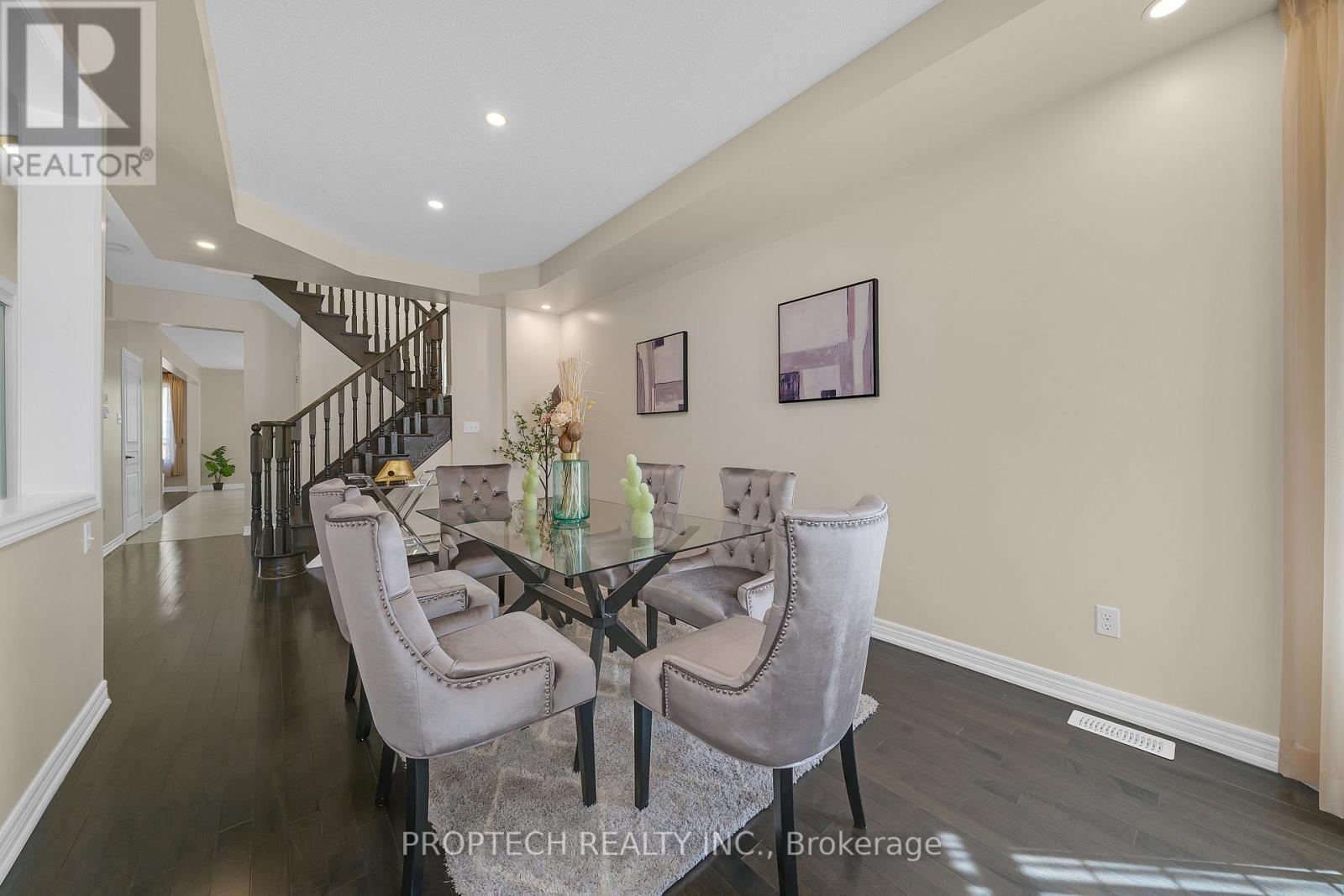 74 Manila Avenue, Markham, Ontario  L6C 0R7 - Photo 5 - N13448932
