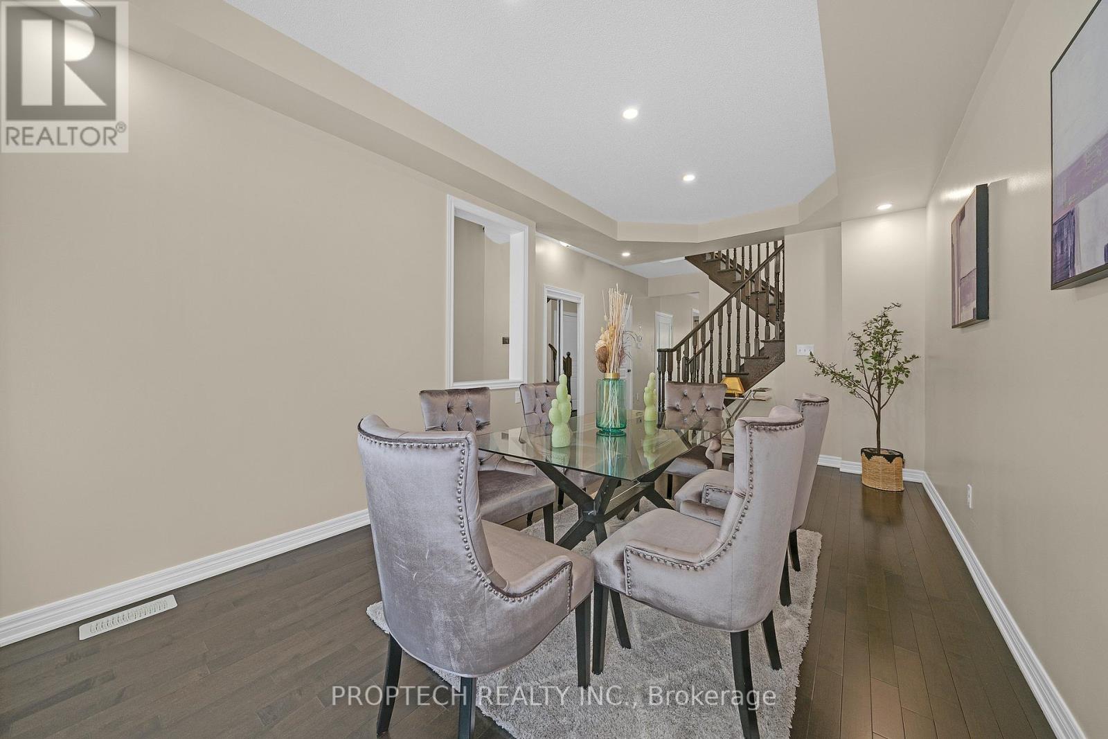 74 Manila Avenue, Markham, Ontario  L6C 0R7 - Photo 6 - N13448932