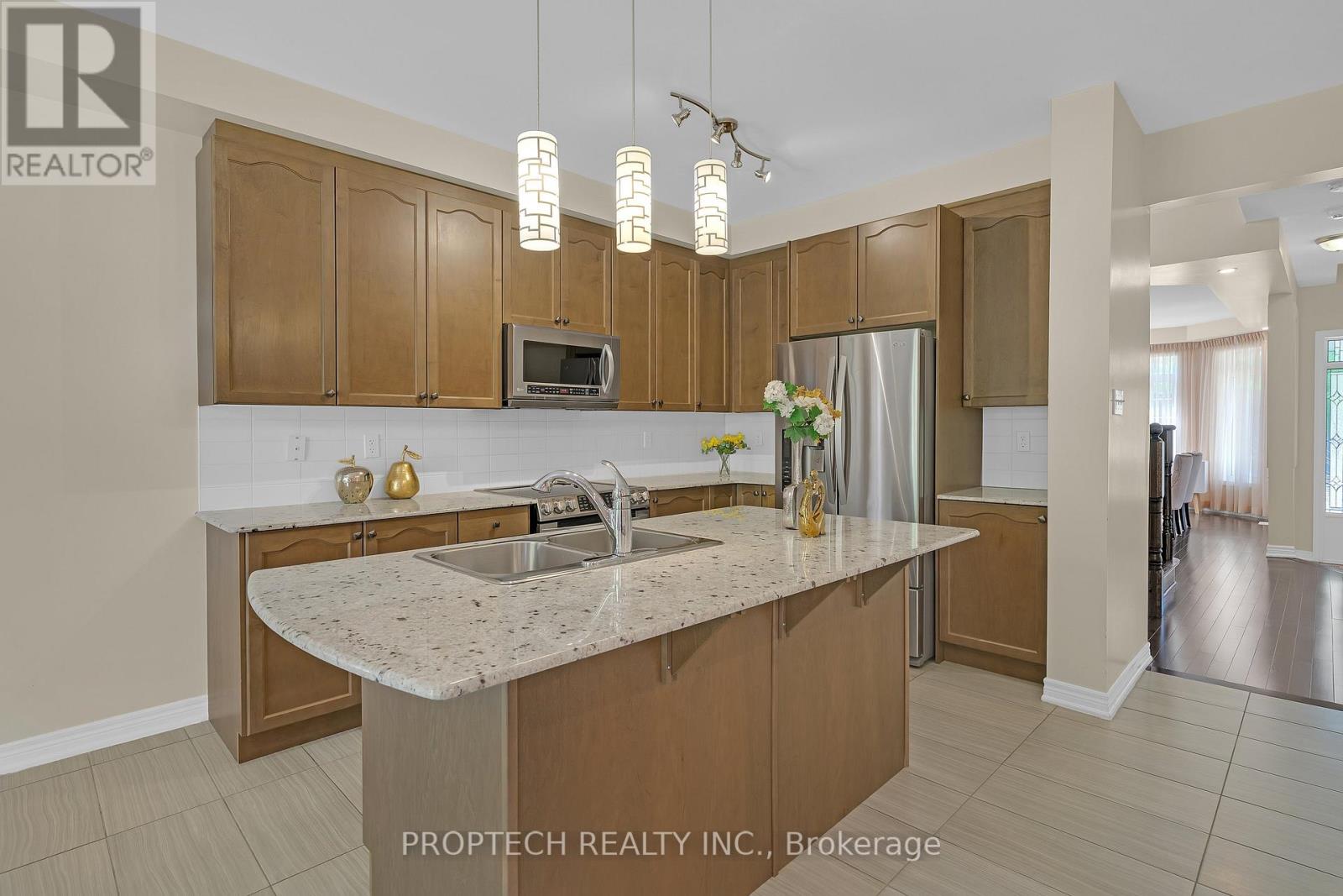 74 Manila Avenue, Markham, Ontario  L6C 0R7 - Photo 8 - N13448932