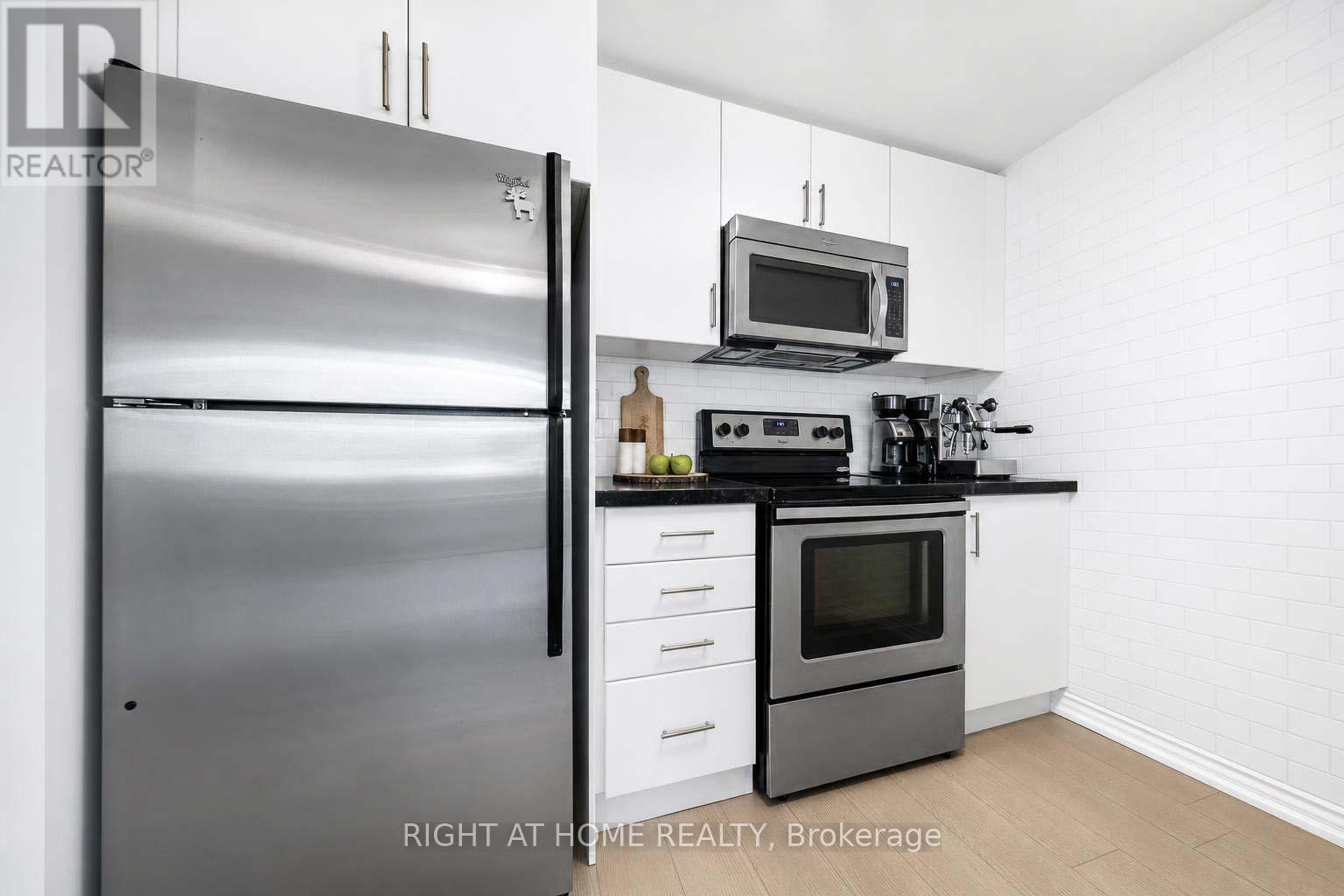 15 - 10 Carnation Avenue, Toronto, Ontario  M8V 0B8 - Photo 12 - W13448900