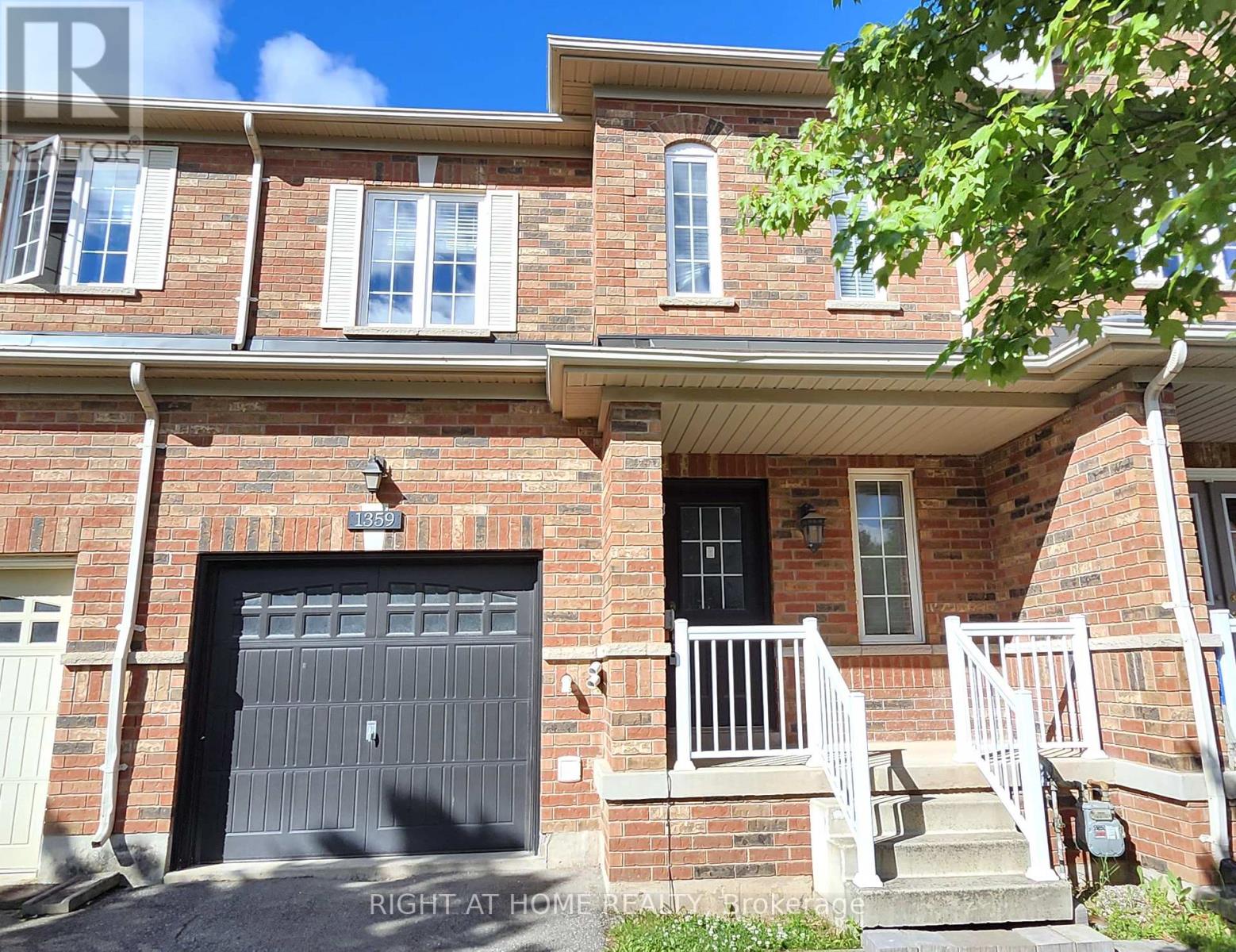 1359 Kestell Boulevard, Oakville, Ontario  L6H 0C9 - Photo 2 - W13448912