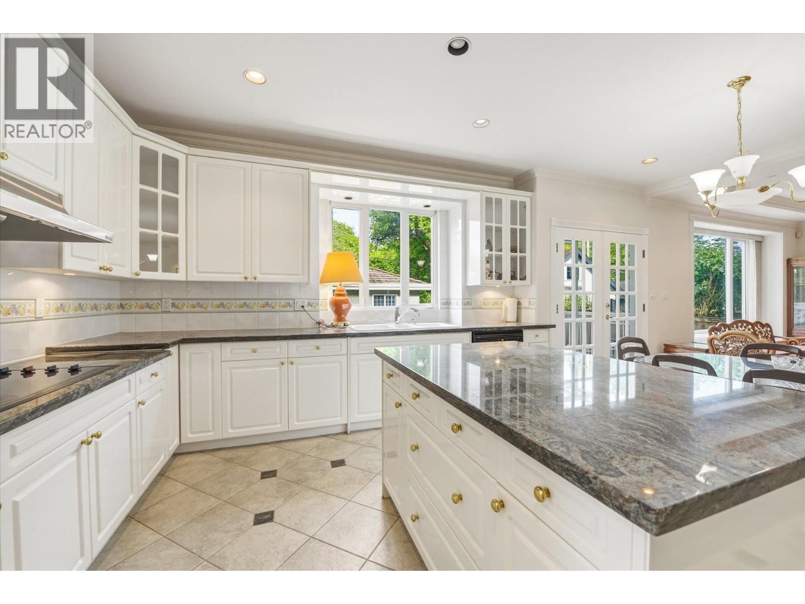 6582 Maple Street, Vancouver, British Columbia  V6P 5P2 - Photo 26 - R3136267