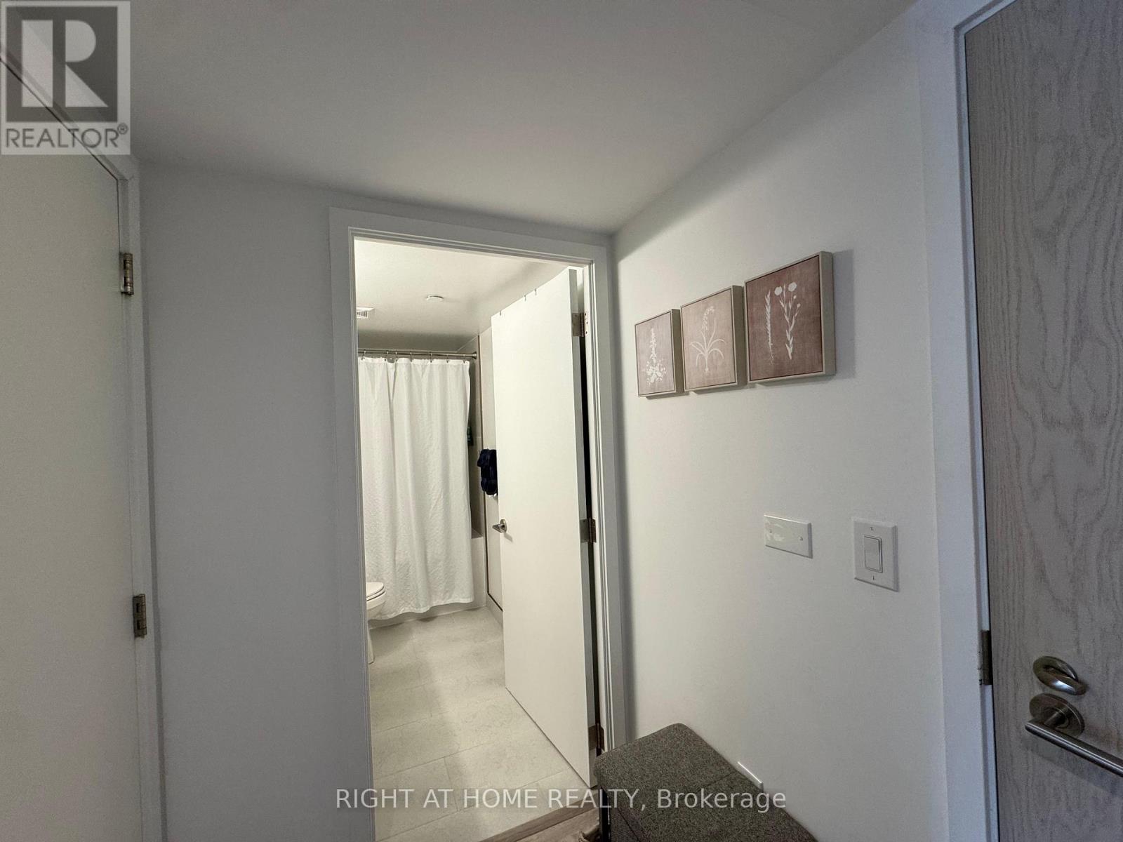 310 - 3 Strathgowan Avenue, Toronto, Ontario  M4N 1B8 - Photo 16 - C13448962
