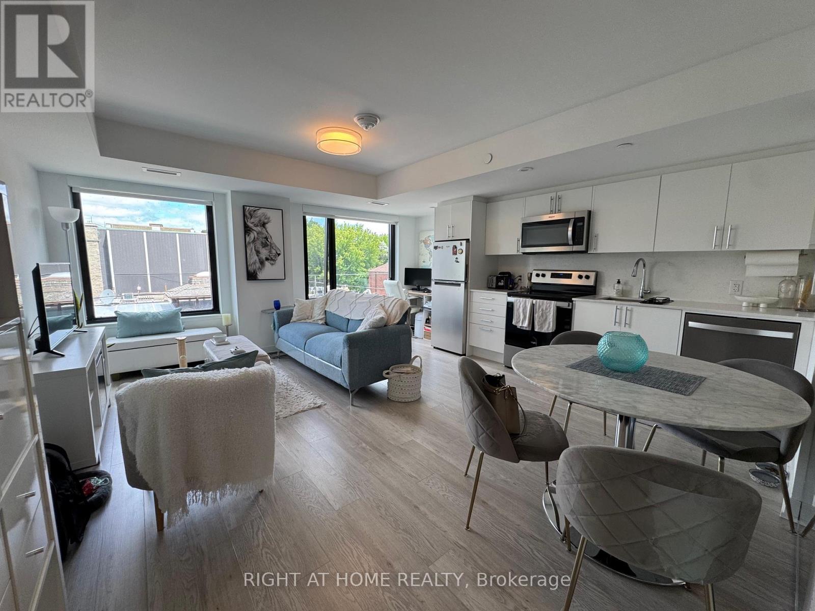 310 - 3 Strathgowan Avenue, Toronto, Ontario  M4N 1B8 - Photo 7 - C13448962