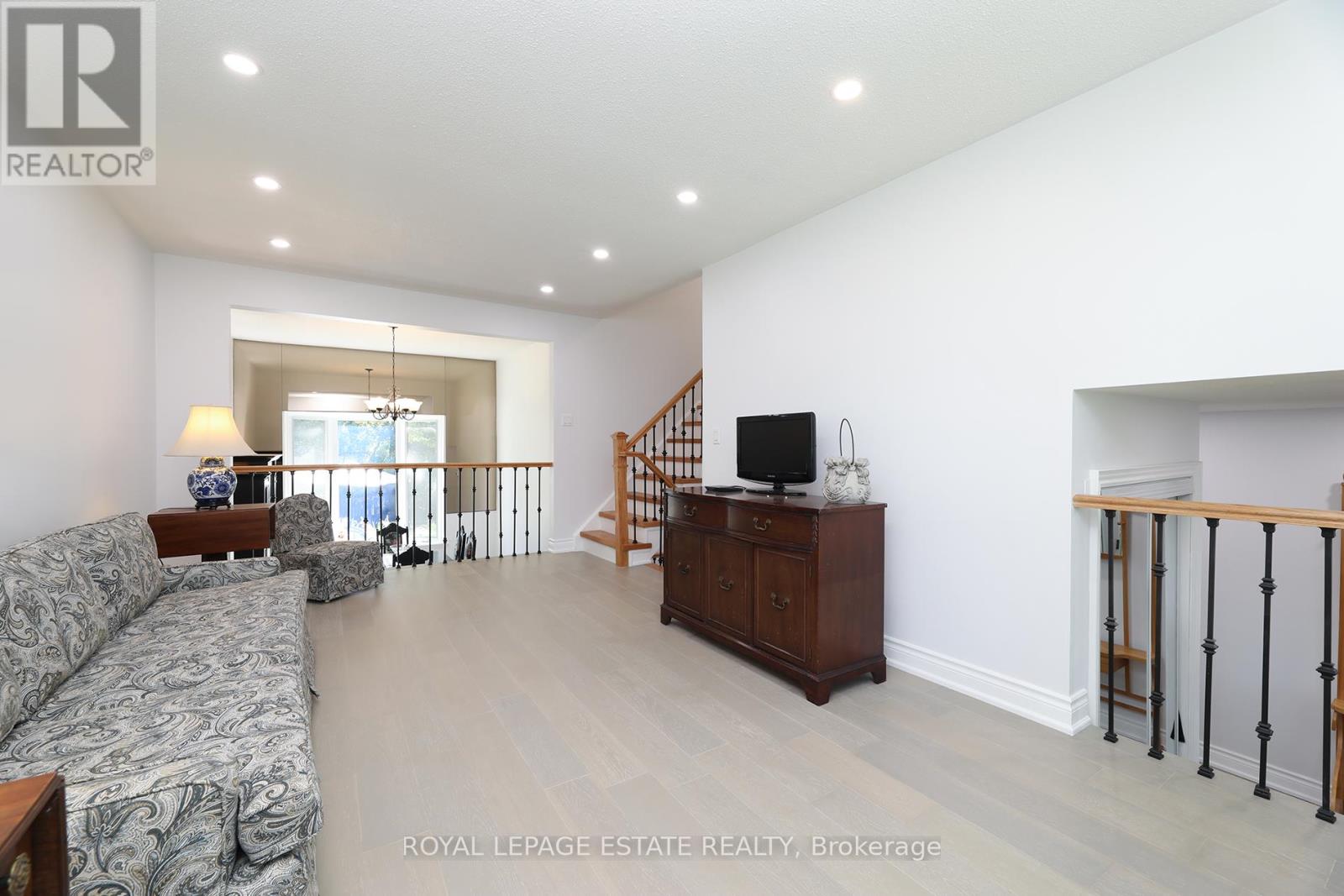 17 Jacob Drive, Whitby, Ontario  L1P 1A9 - Photo 13 - E13448942