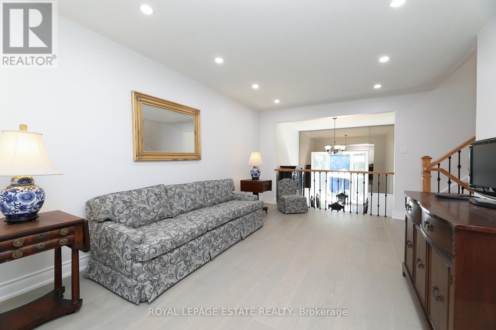 17 Jacob Drive, Whitby, Ontario  L1P 1A9 - Photo 14 - E13448942