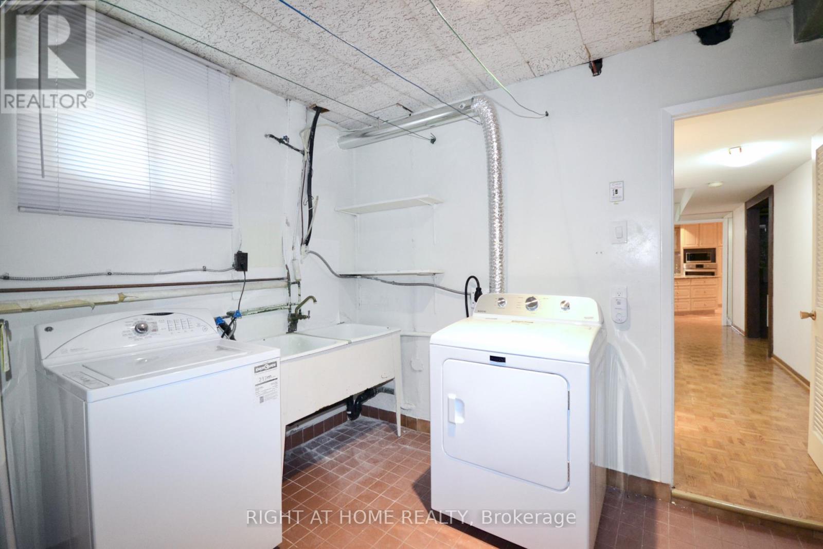 42 Culford Road, Toronto, Ontario  M6M 4J7 - Photo 34 - W13448938