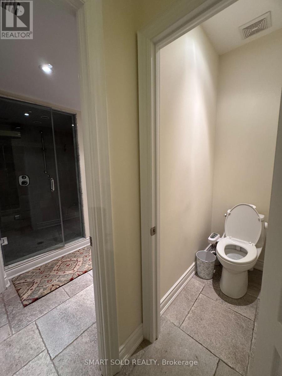 2374 Robmar Drive, Oakville, Ontario  L6H 0B2 - Photo 12 - W13448964