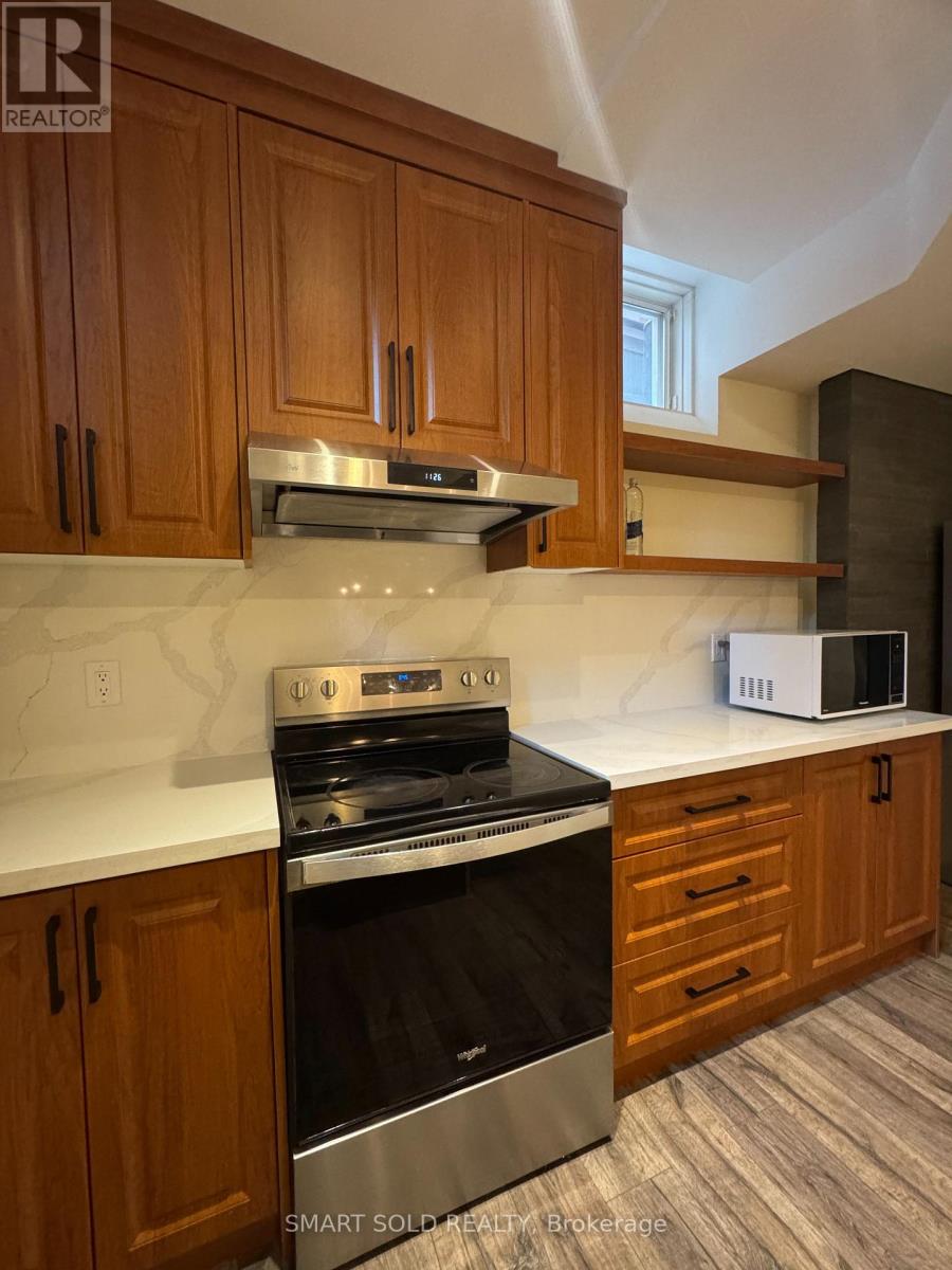 2374 Robmar Drive, Oakville, Ontario  L6H 0B2 - Photo 2 - W13448964