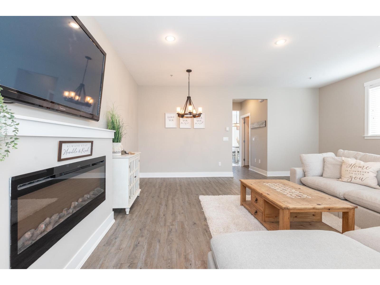 94 20860 76 AVENUE, Langley, British Columbia