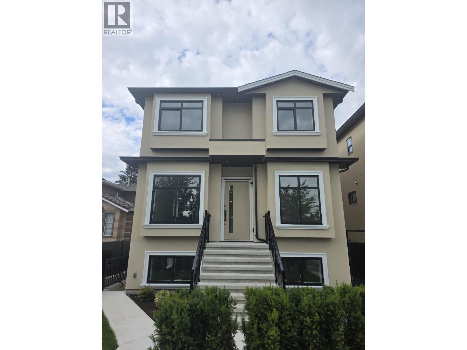 1 6885 AUBREY STREET, Burnaby, British Columbia