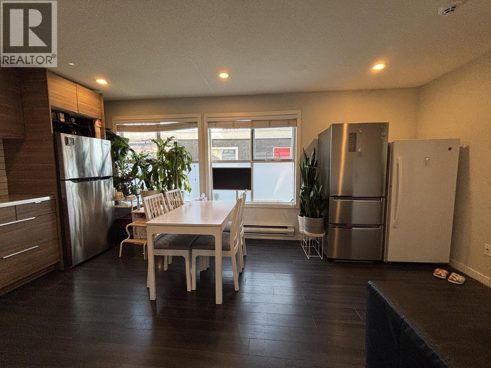 1588 E 41st Avenue, Vancouver, British Columbia  V5P 1K2 - Photo 4 - R3134155