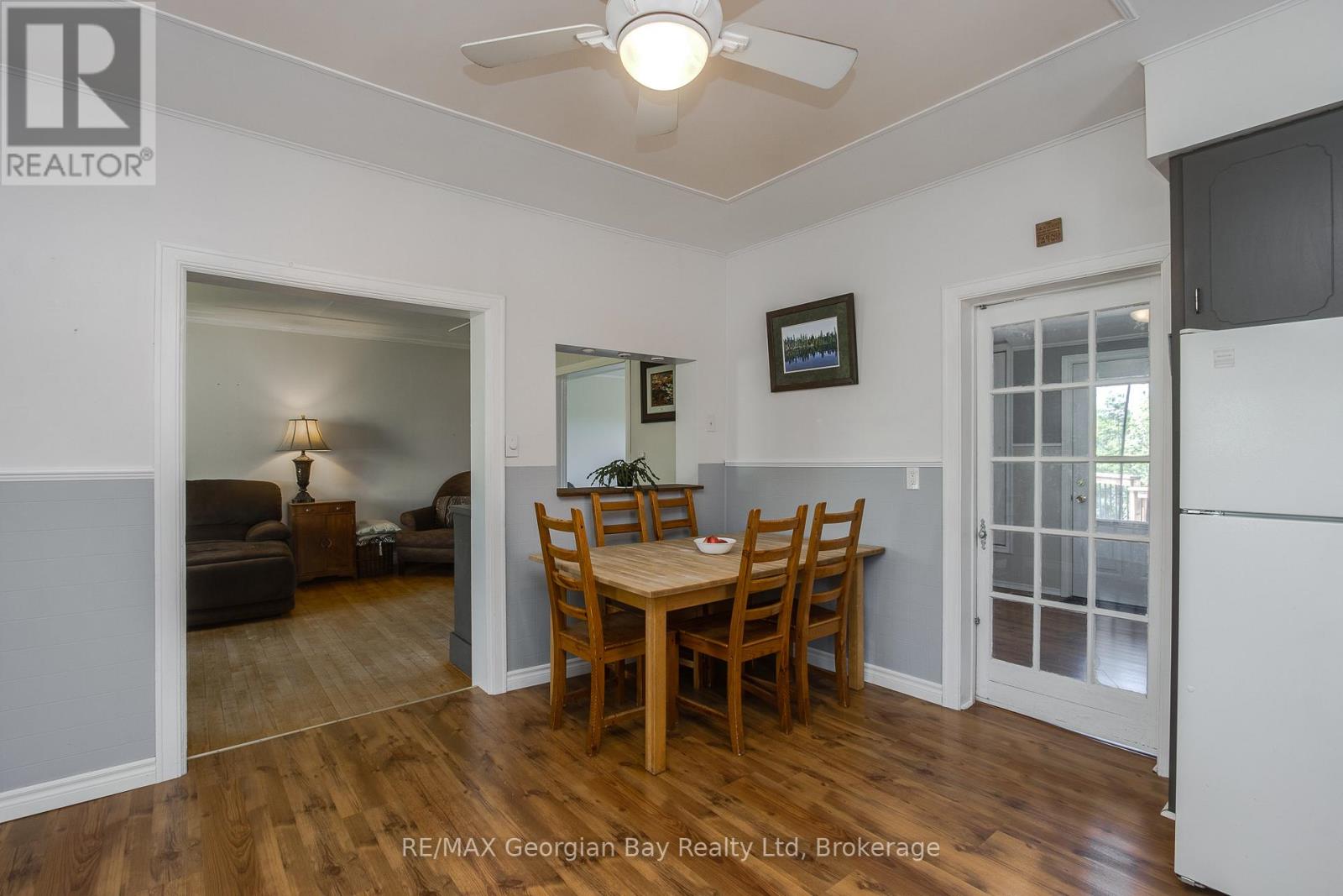 71 Poyntz Street, Penetanguishene, Ontario  L9M 1N6 - Photo 18 - S13449066