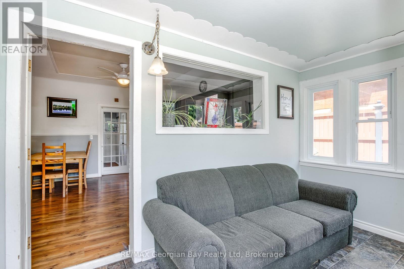 71 Poyntz Street, Penetanguishene, Ontario  L9M 1N6 - Photo 21 - S13449066