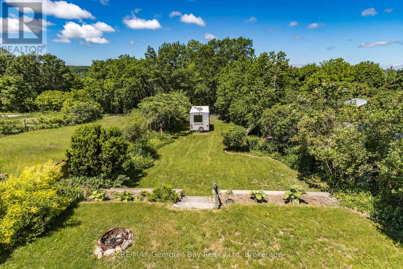 71 Poyntz Street, Penetanguishene, Ontario  L9M 1N6 - Photo 3 - S13449066
