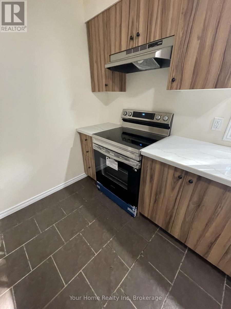 Main Floor - 37 Rutherford Drive E, Kitchener, Ontario  N2A 1P8 - Photo 11 - X13449046