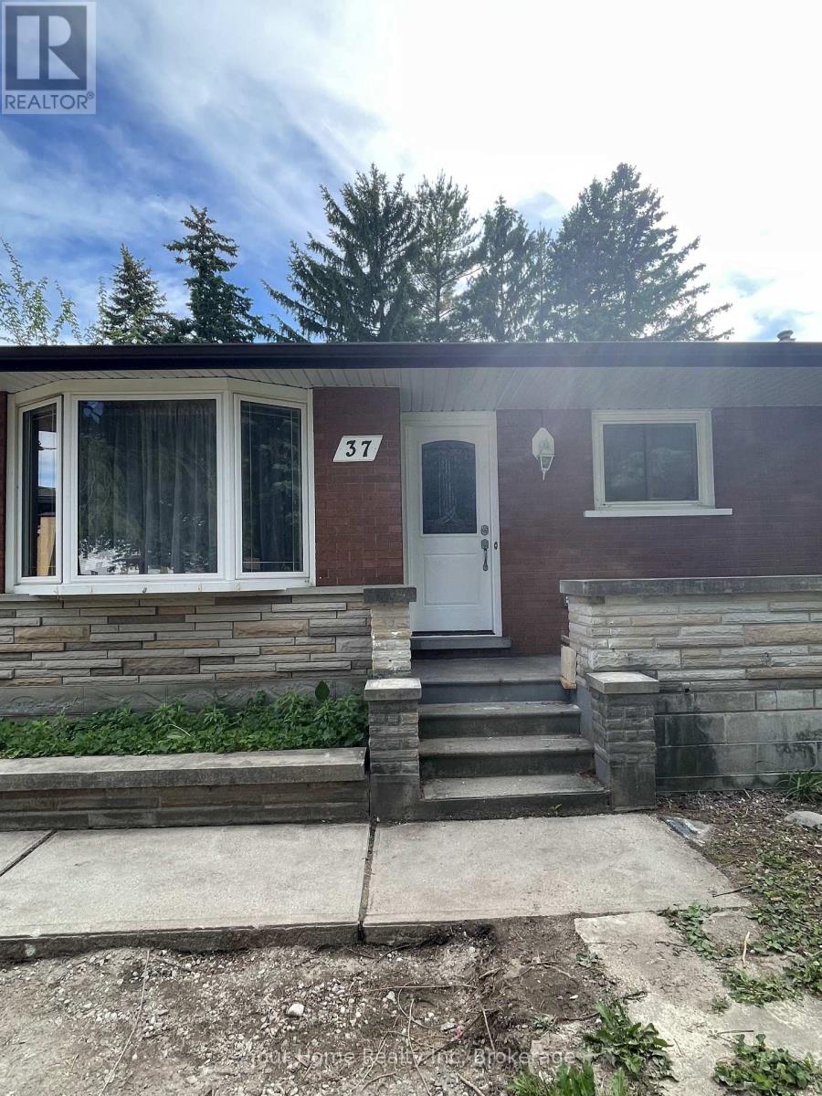 Main Floor - 37 Rutherford Drive E, Kitchener, Ontario  N2A 1P8 - Photo 2 - X13449046