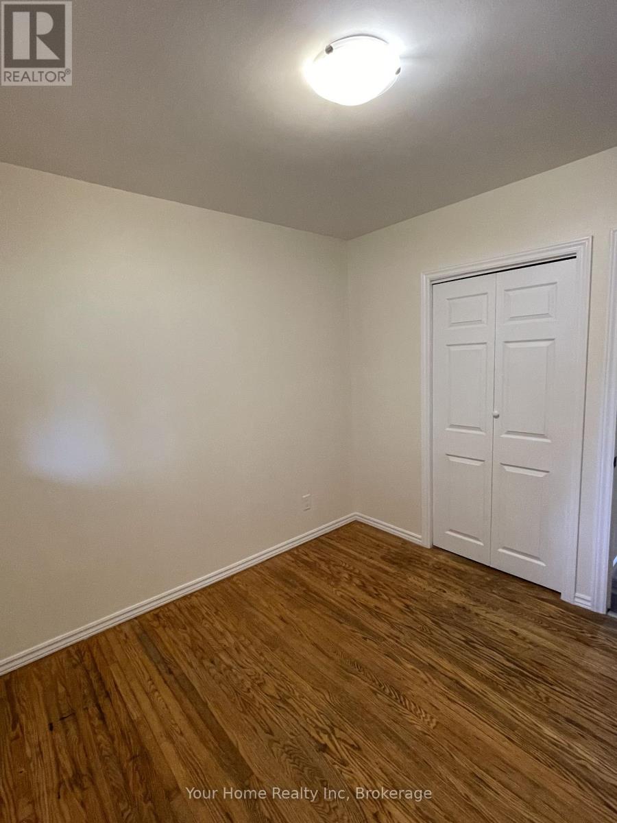 Main Floor - 37 Rutherford Drive E, Kitchener, Ontario  N2A 1P8 - Photo 21 - X13449046