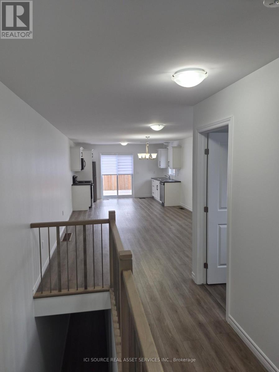 B - 120 Sienna Avenue, Belleville, Ontario  K8N 0E3 - Photo 5 - X13182274