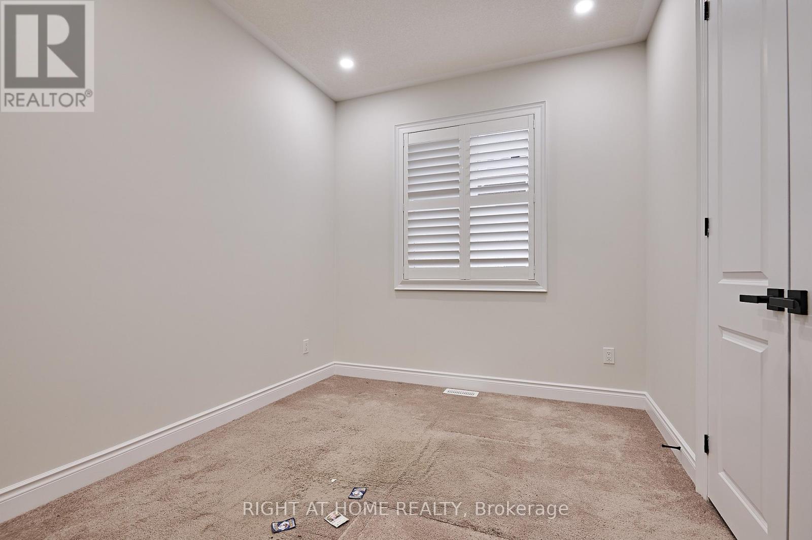 292 Windfield Farm Drive, Oshawa, Ontario  L1L 0M3 - Photo 32 - E13095002