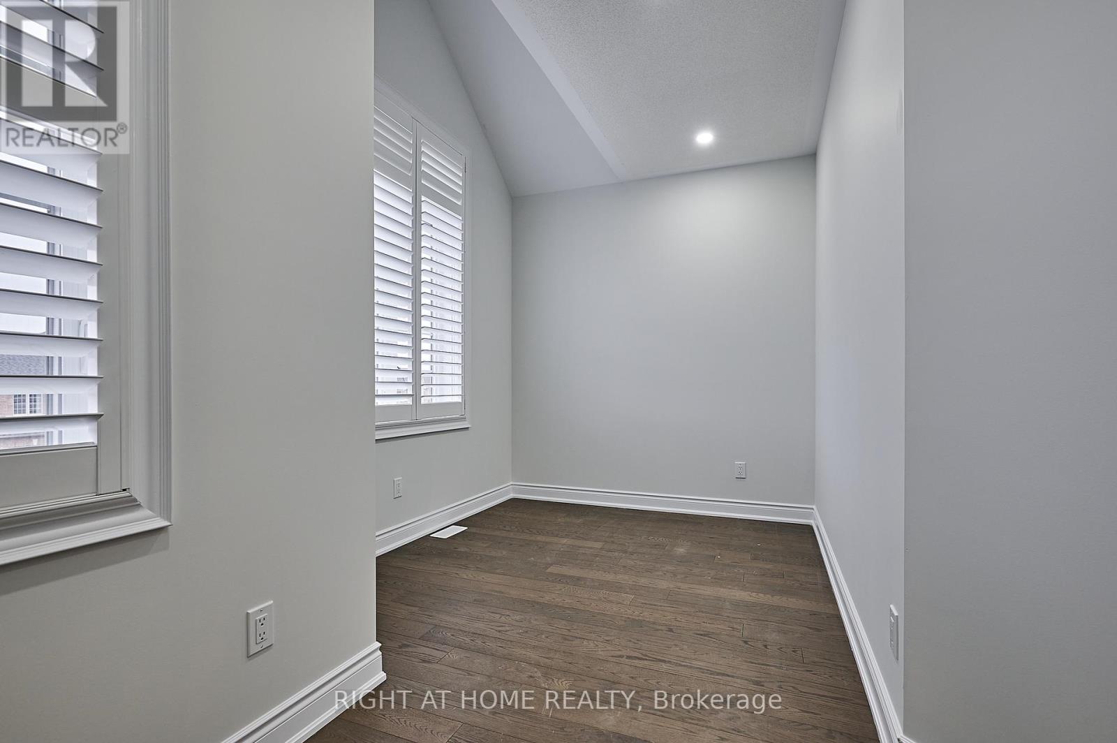 292 Windfield Farm Drive, Oshawa, Ontario  L1L 0M3 - Photo 23 - E13095002