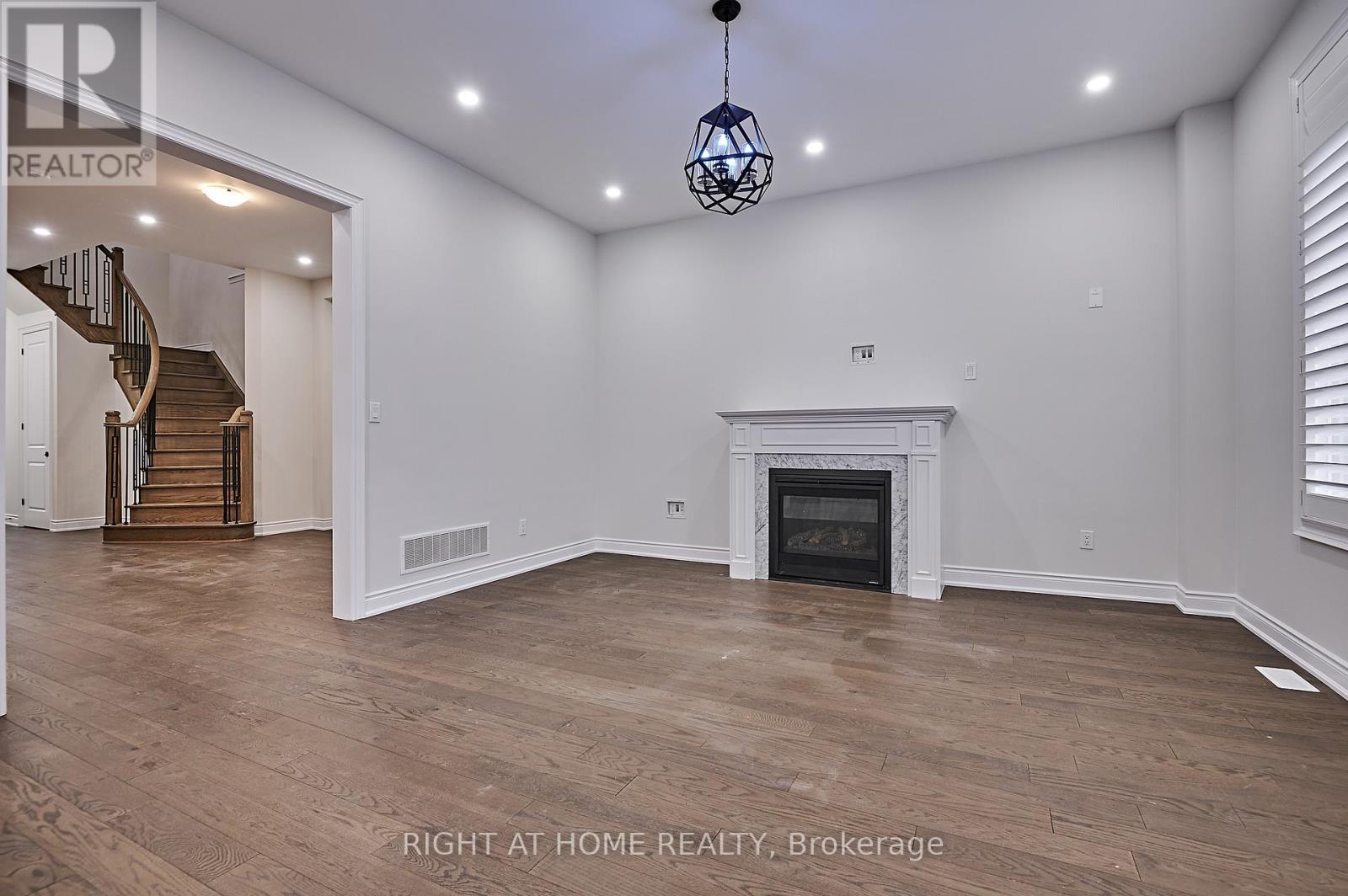 292 Windfield Farm Drive, Oshawa, Ontario  L1L 0M3 - Photo 21 - E13095002