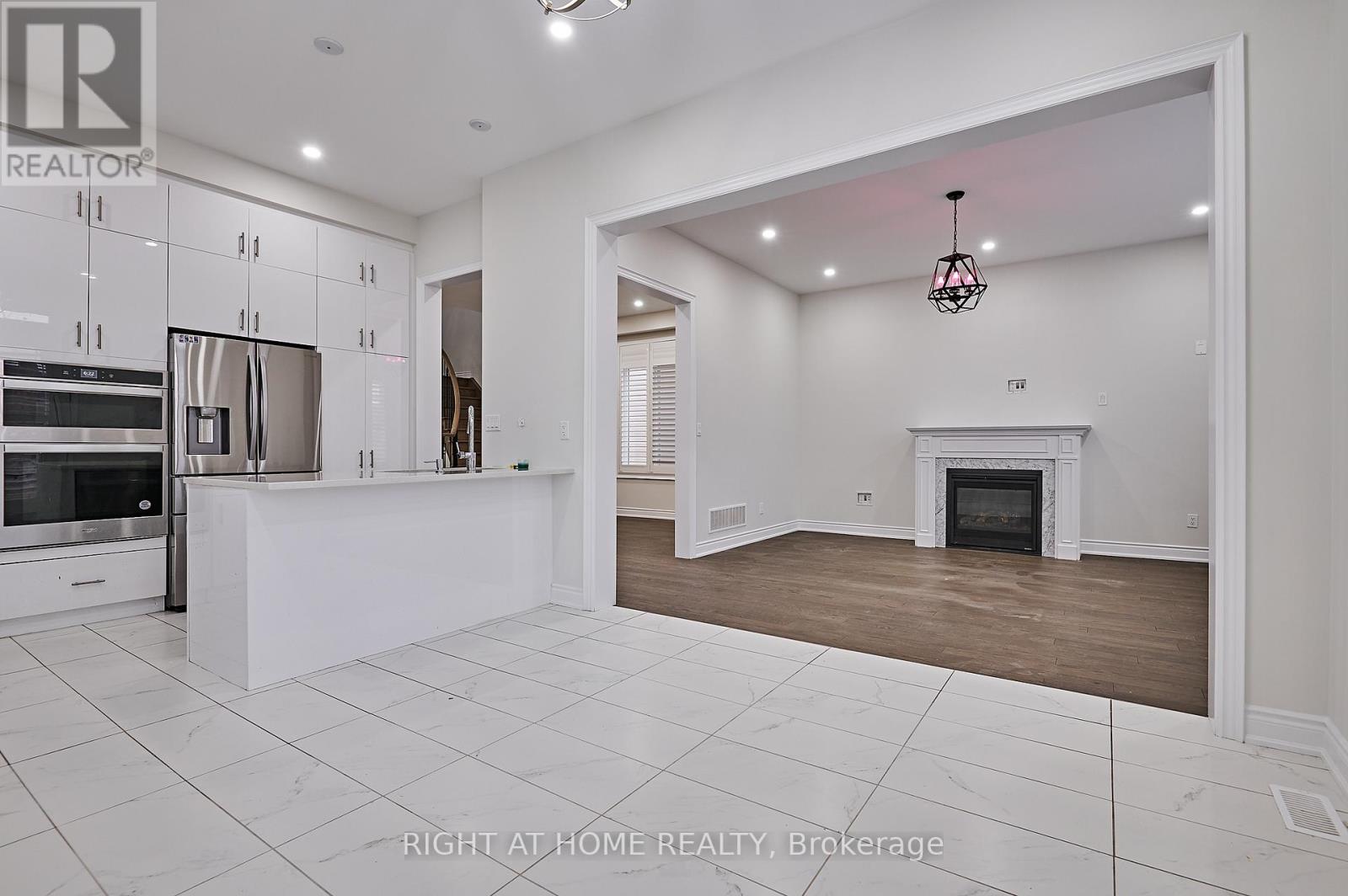 292 Windfield Farm Drive, Oshawa, Ontario  L1L 0M3 - Photo 47 - E13095002