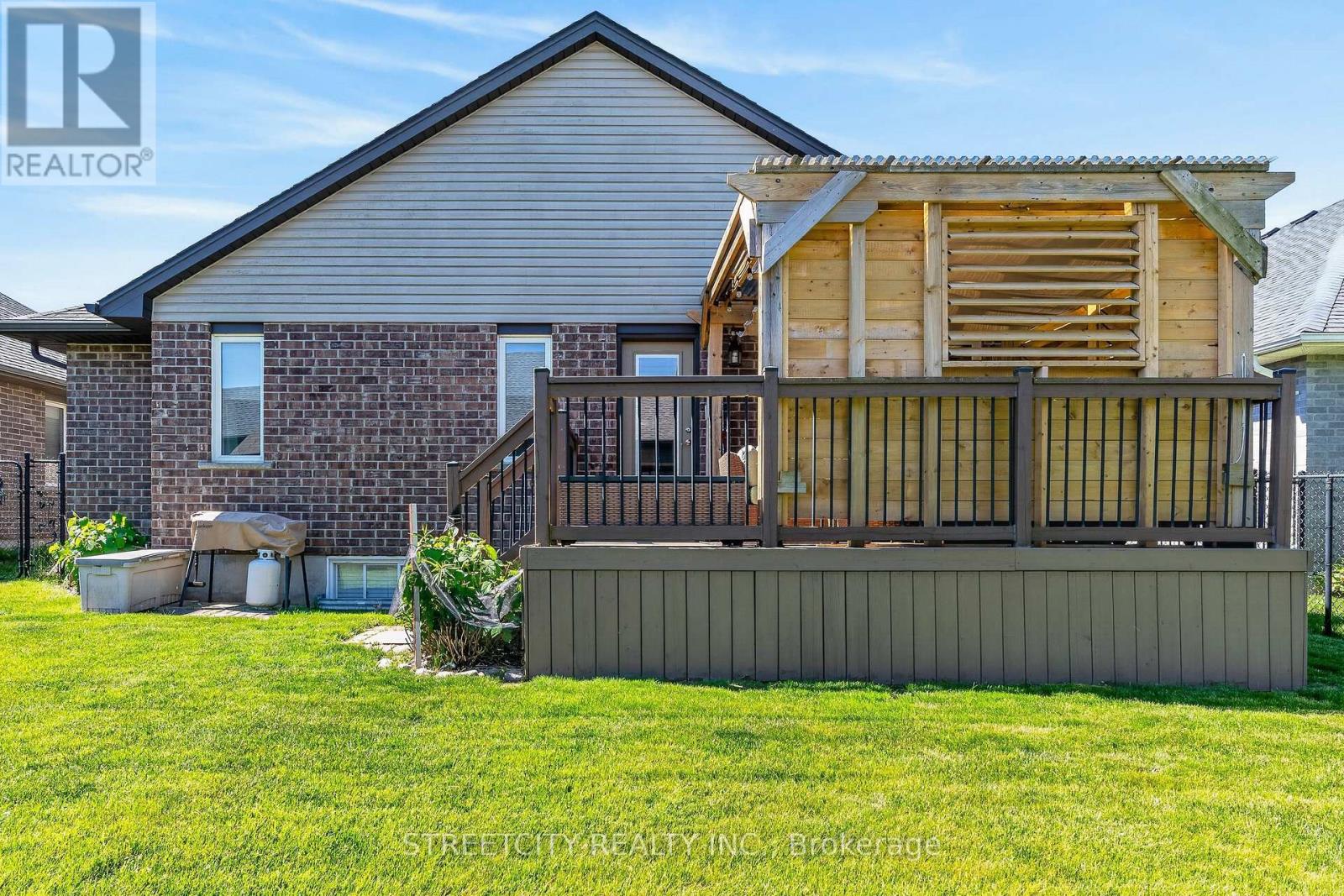 17 Old Course Road W, St. Thomas, Ontario  N5R 0C8 - Photo 42 - X13449092