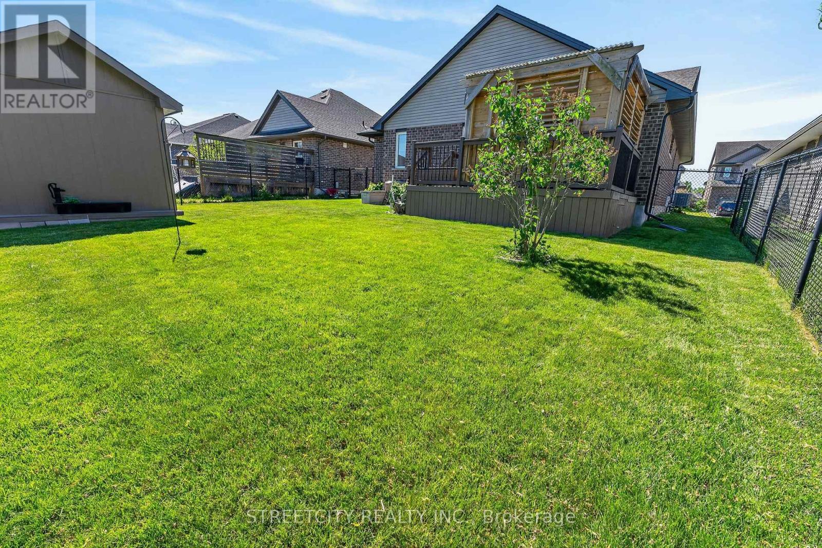 17 Old Course Road W, St. Thomas, Ontario  N5R 0C8 - Photo 43 - X13449092