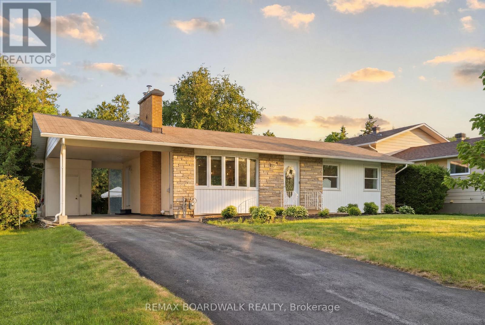 159 Banning Road, Ottawa, Ontario  K2L 1C5 - Photo 1 - X13447356