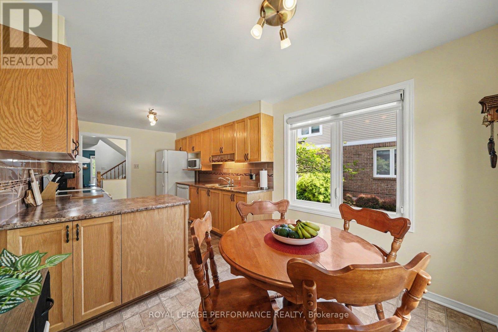 6145 Oak Meadows Drive, Ottawa, Ontario  K1C 7G7 - Photo 14 - X13449094