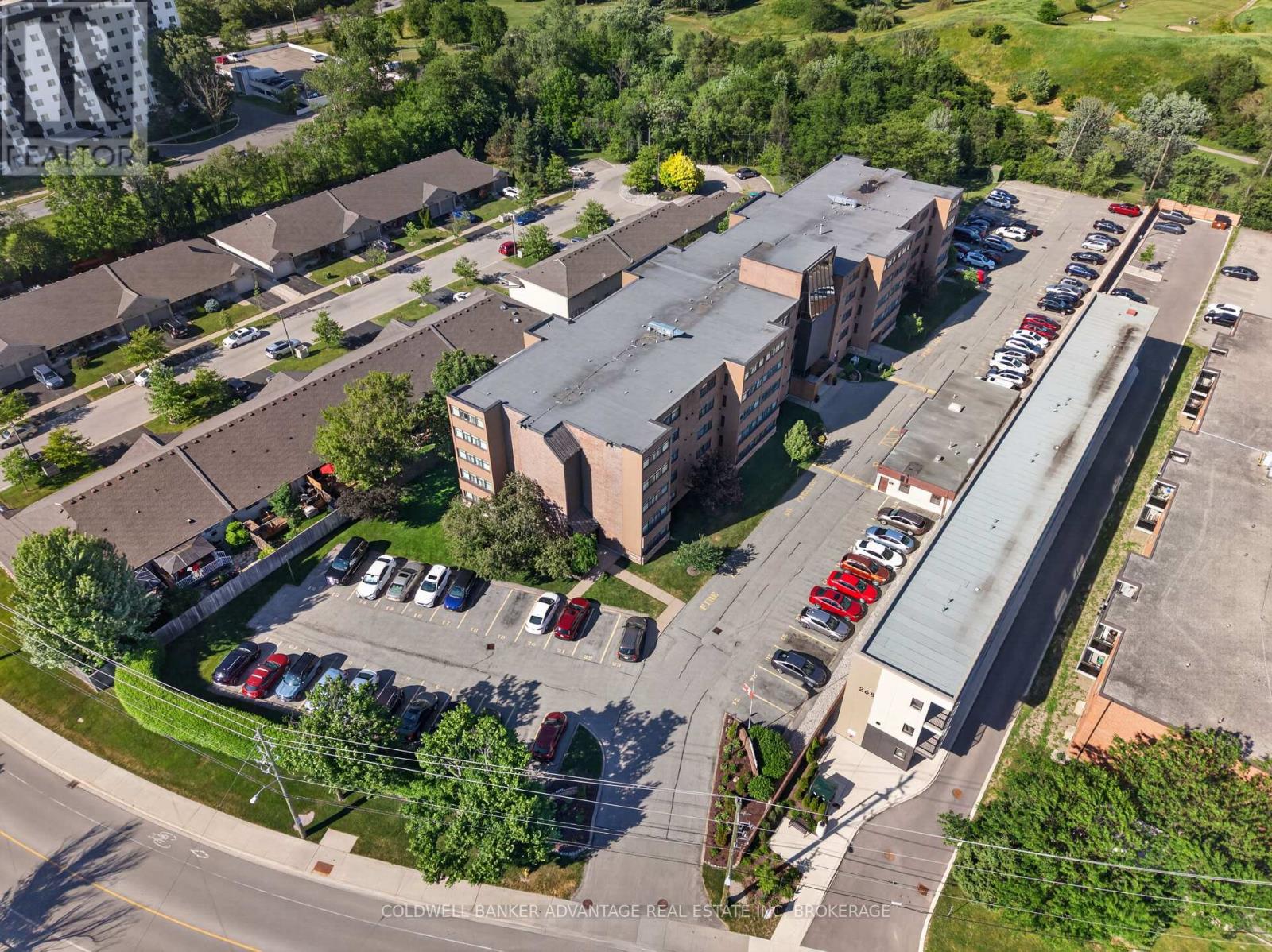 405 - 276 OAKDALE AVENUE E, St. Catharines, Ontario